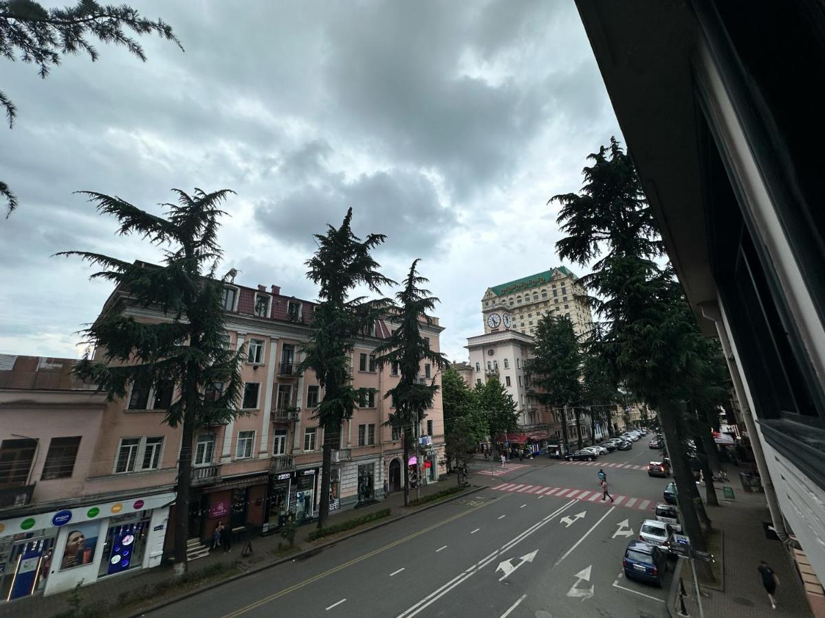 My Metropol Hotel Batoemi Buitenkant foto