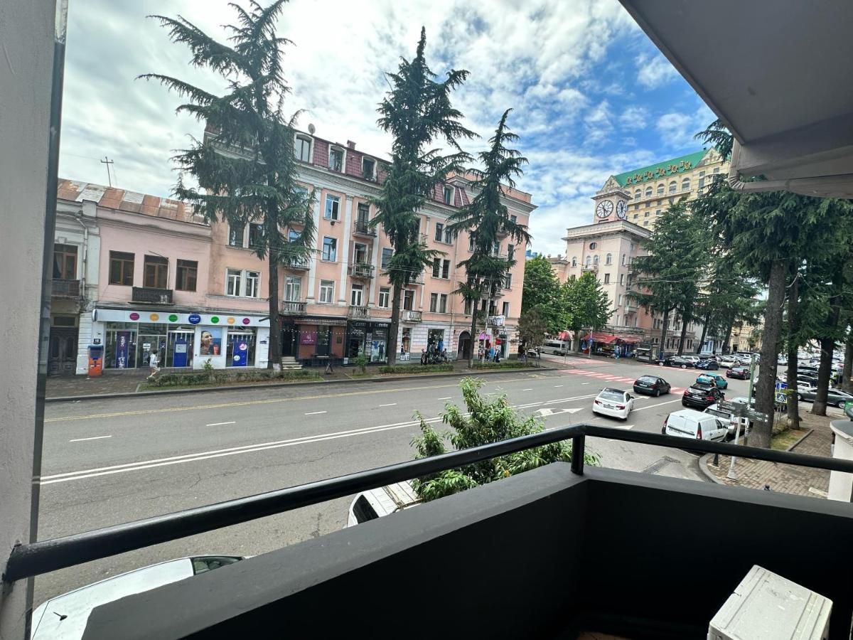 My Metropol Hotel Batoemi Buitenkant foto