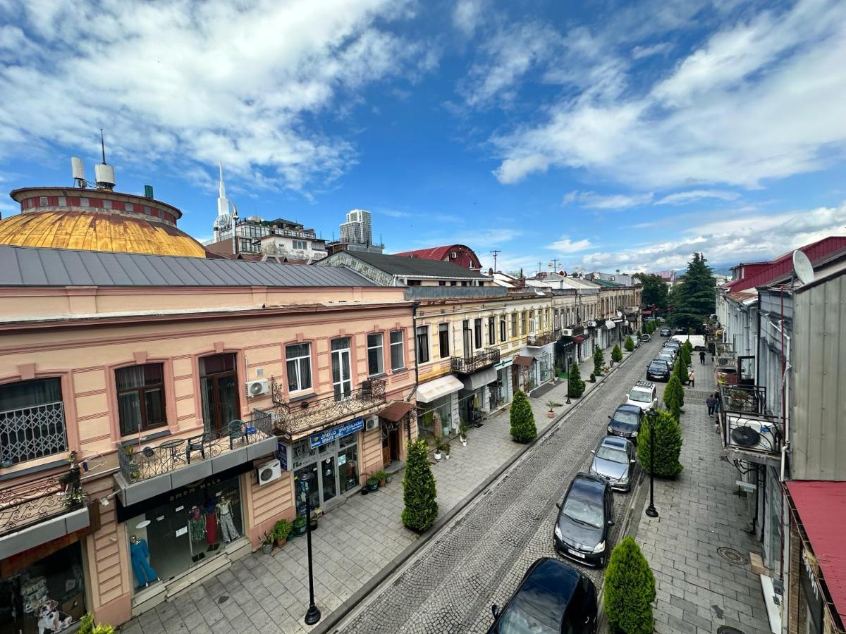 My Metropol Hotel Batoemi Buitenkant foto