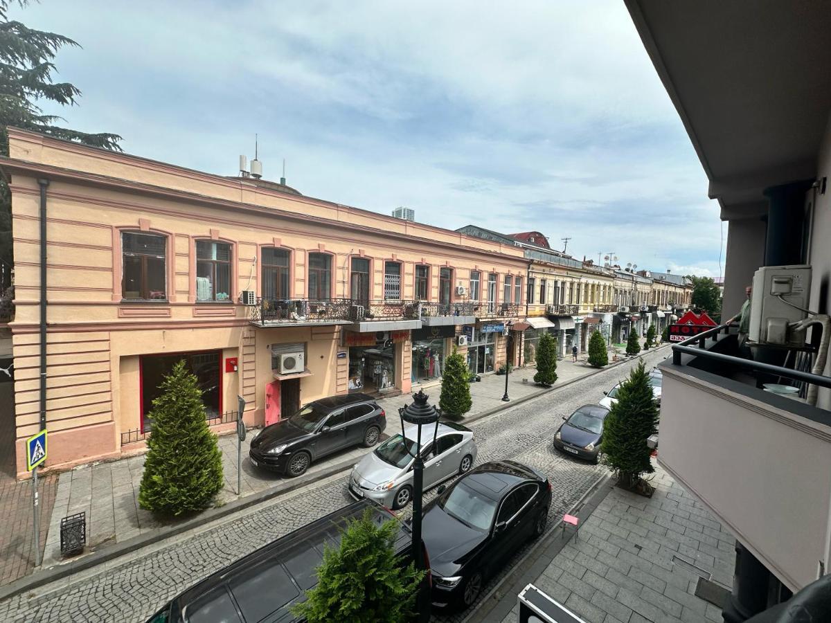 My Metropol Hotel Batoemi Buitenkant foto